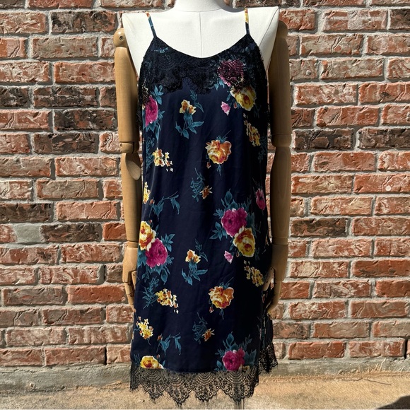 NWT Anthropologie 90s Pins and Needles Navy Floral Slip Dress w/Lace Trim / XS - Picture 3 of 17